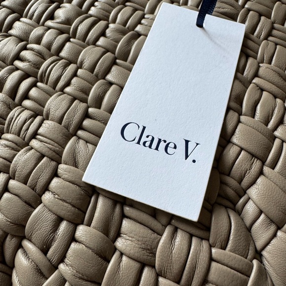 NWT Clare V Petit Moyen in RARE grey/taupe Puffy Woven Leather - Picture 2 of 4